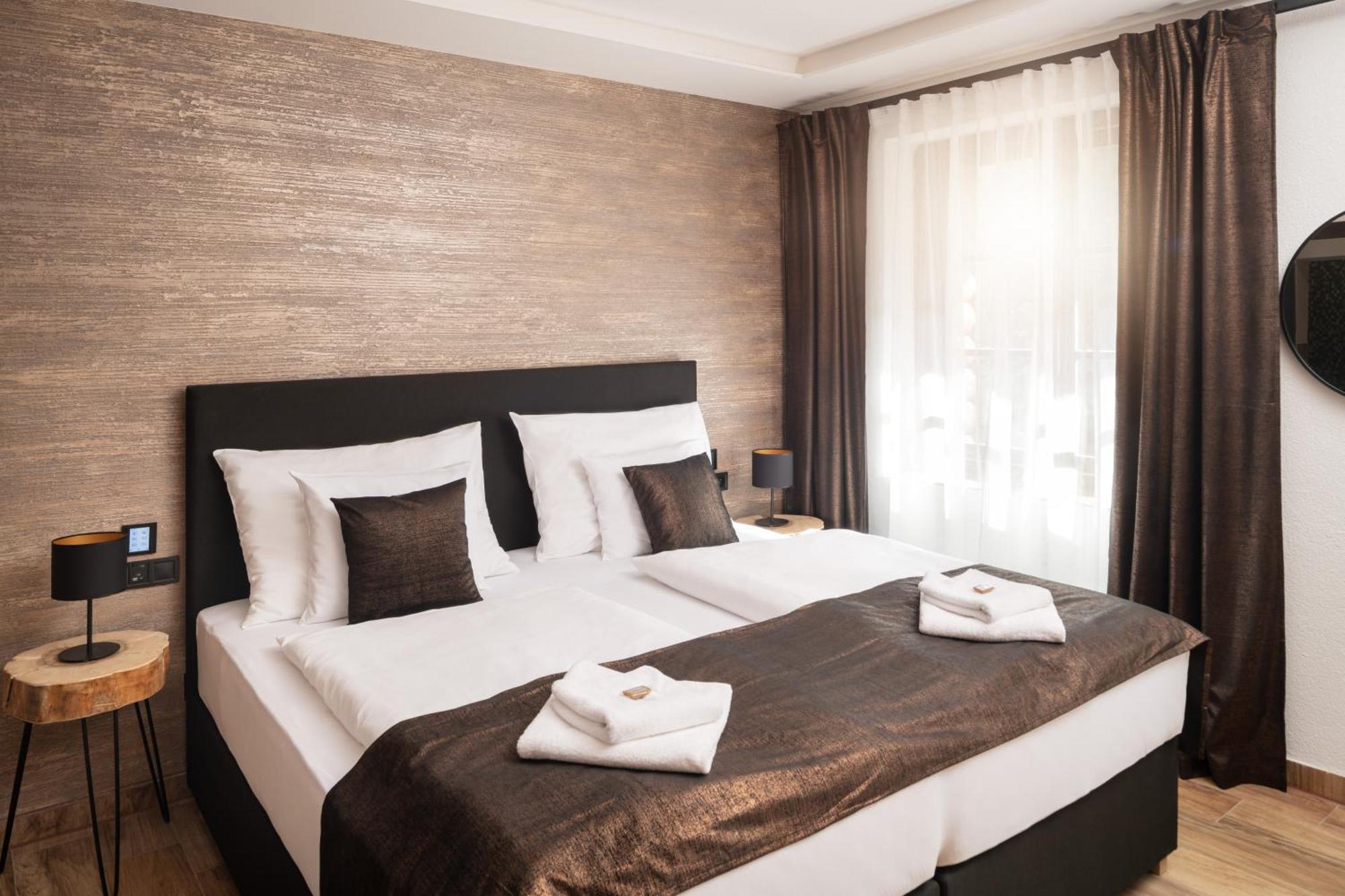 Wellness Hotel Ondrasuv Dvur Bila  Exterior foto