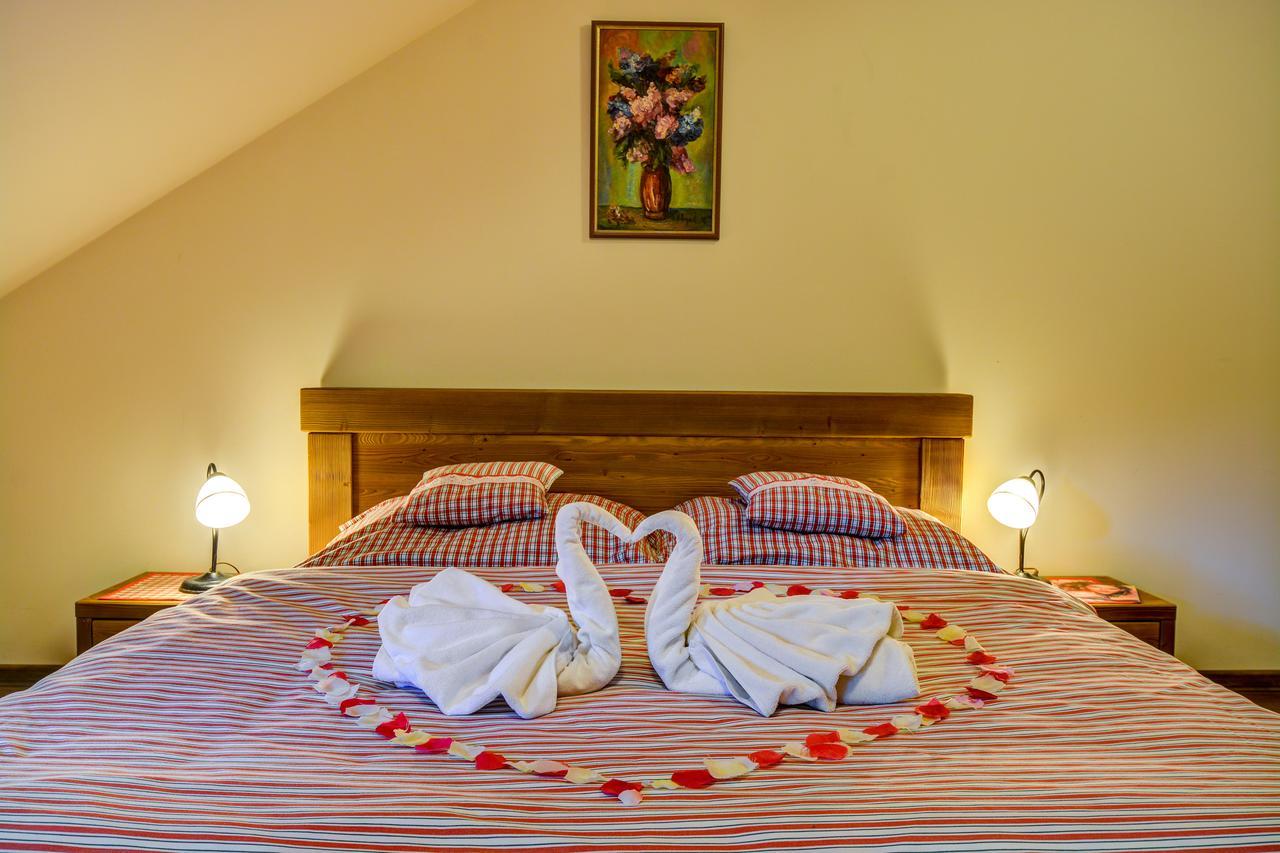Wellness Hotel Ondrasuv Dvur Bila  Exterior foto